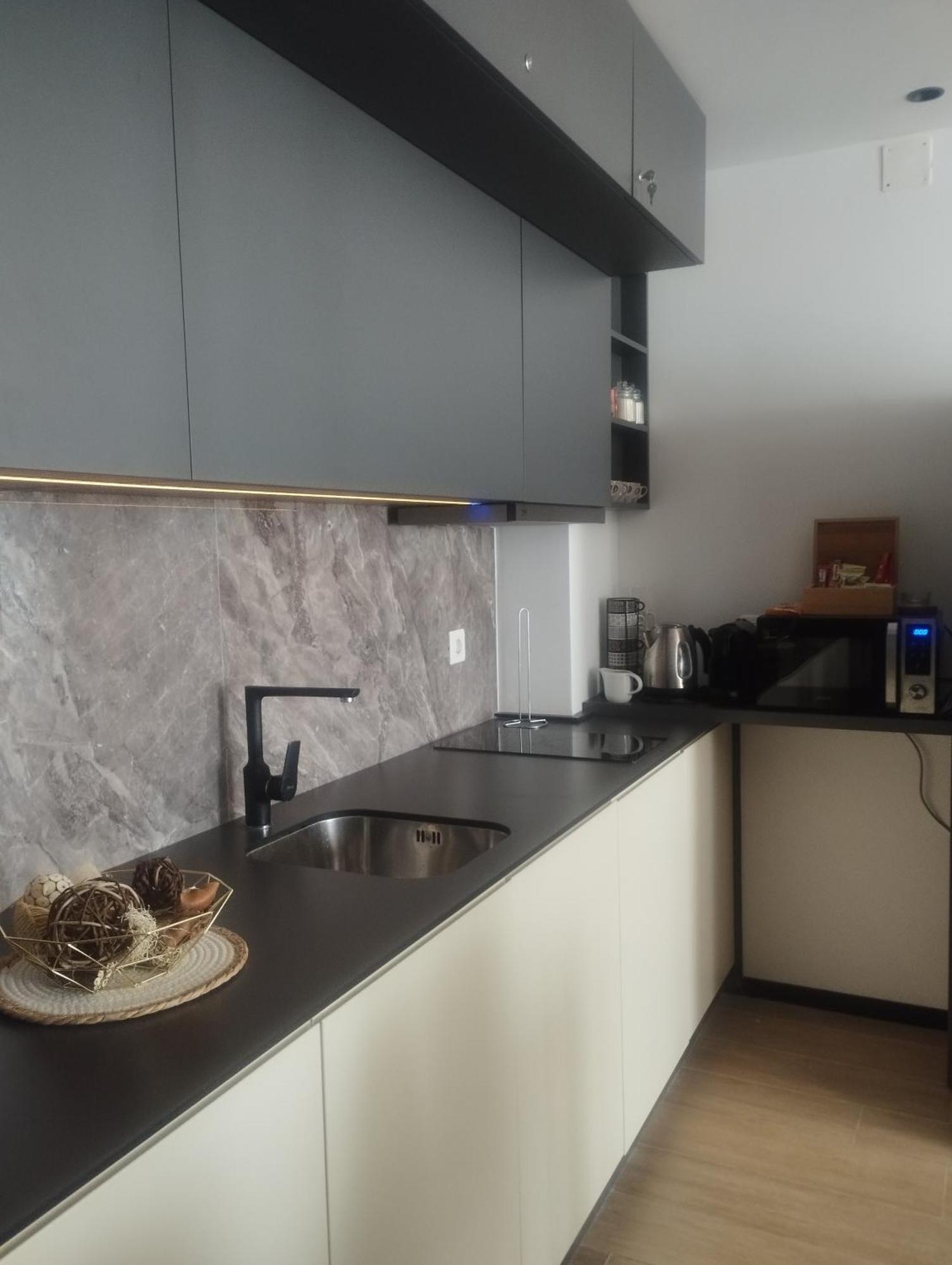 בודווה Beachfront Luxury Apartment חדר תמונה