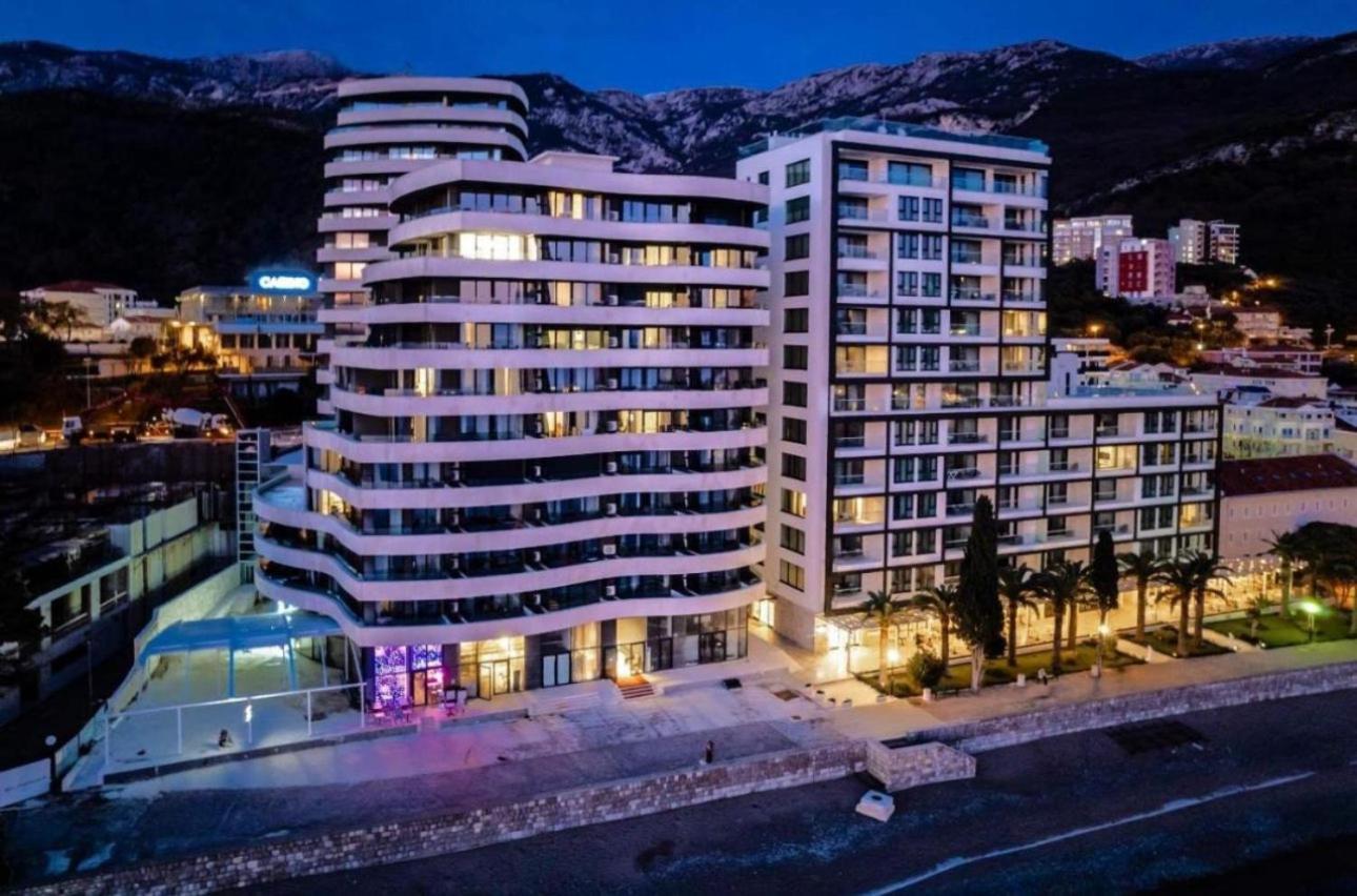 בודווה Beachfront Luxury Apartment מראה חיצוני תמונה